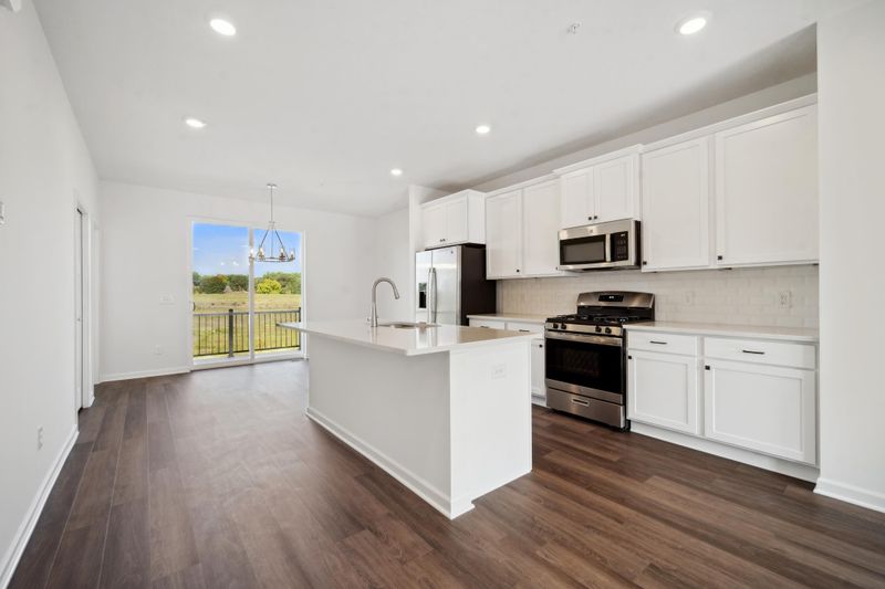 1533 Timberwood Ln, West Saint Paul, MN 55118