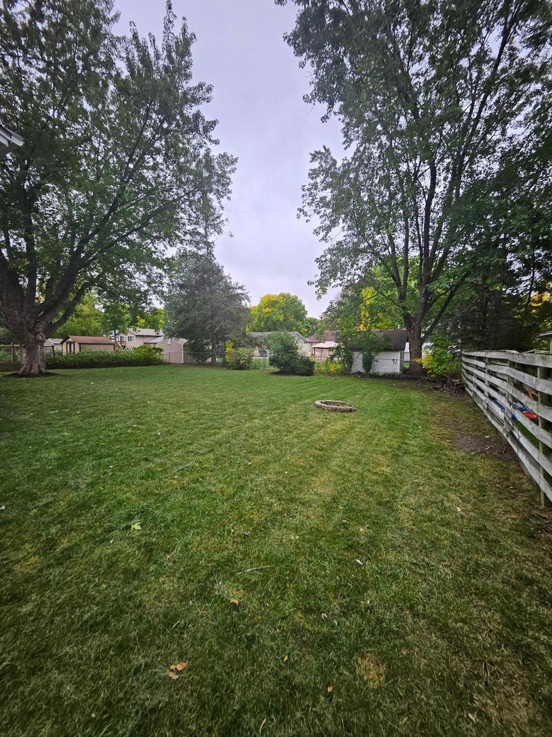 11605 100th Ave N, Maple Grove, MN 55369