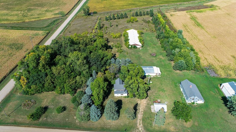 81056 410th St, Lewisville, MN 56060