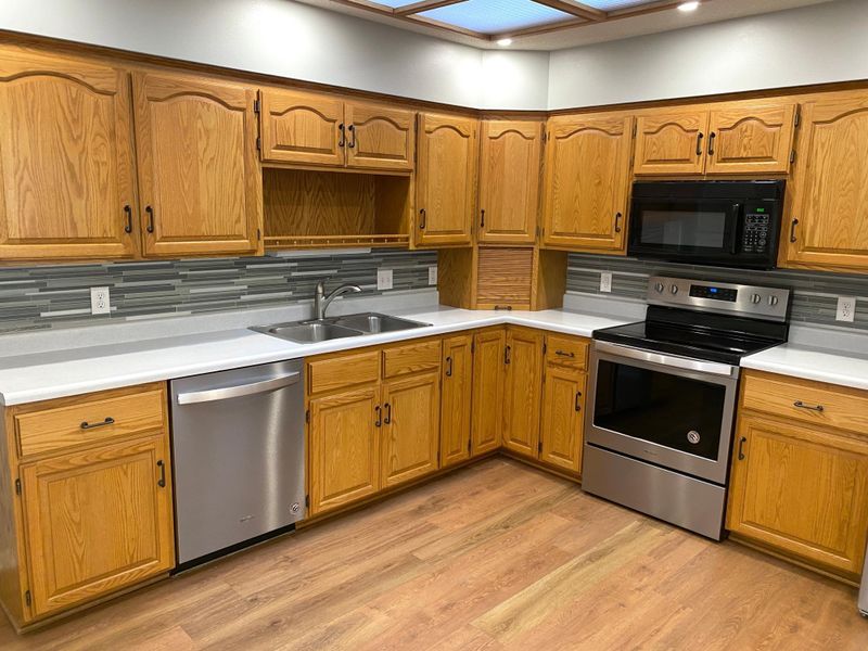 119 3rd St SE, Grand Meadow, MN 55936