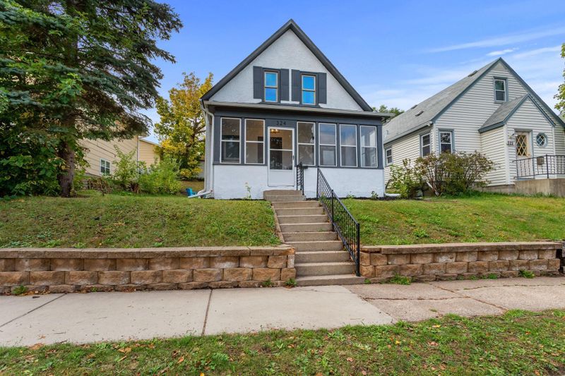324 2nd Ave S, South Saint Paul, MN 55075