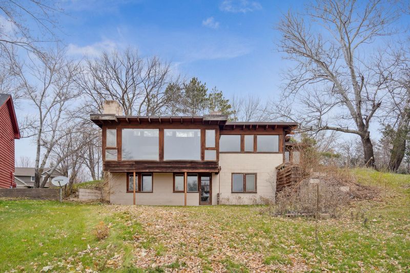 16201 Hilltop Rd, Eden Prairie, MN 55347