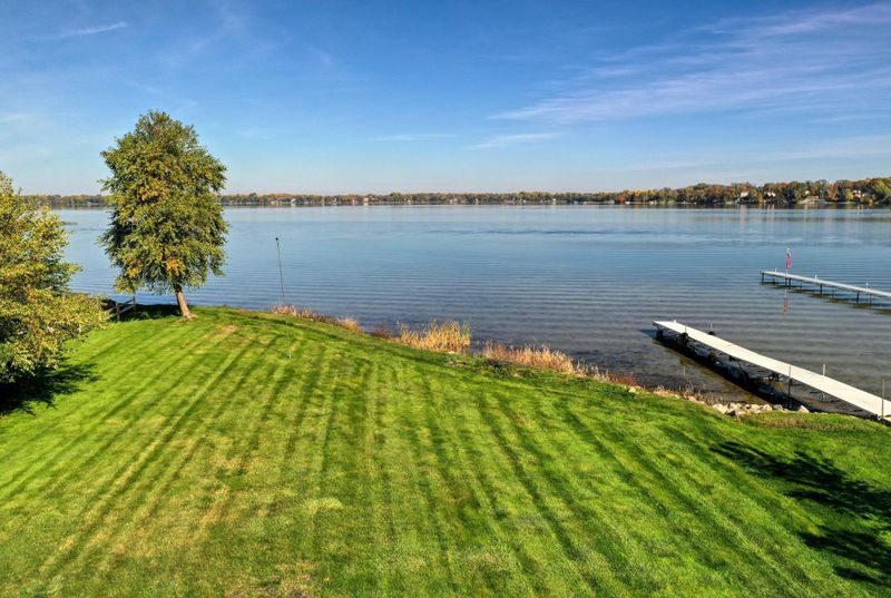 1431 8th Ave SE, Forest Lake, MN 55025