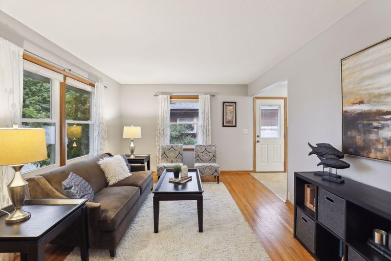 2600 W 70 1/2 St, Richfield, MN 55423