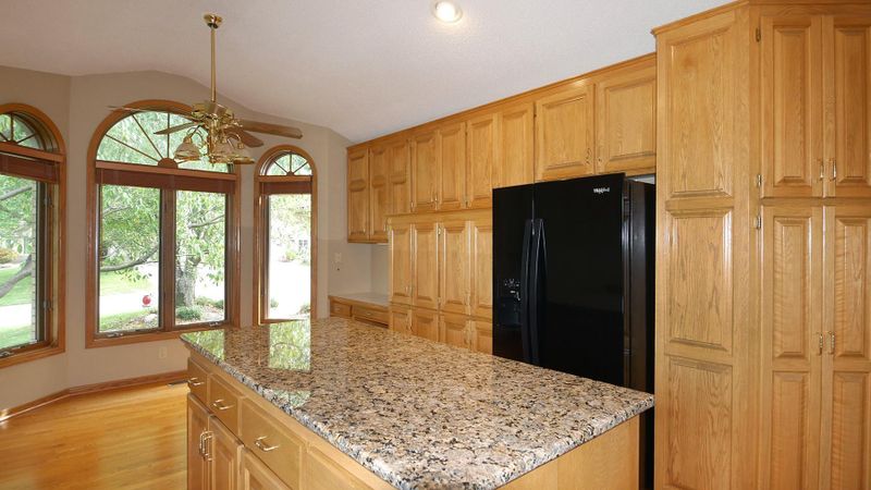 9696 Falcons Way, Eden Prairie, MN 55347