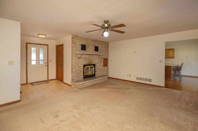 408 12th Ave NW, Kasson, MN 55944
