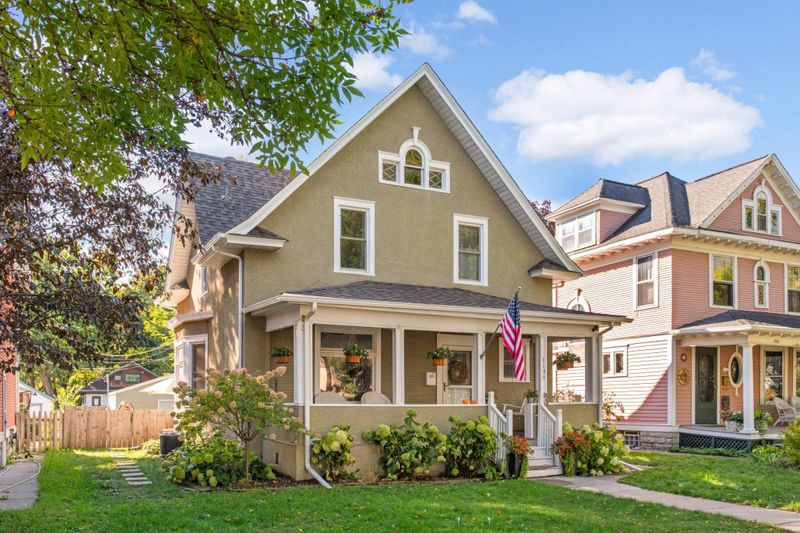 1196 Ashland Ave, Saint Paul, MN 55104