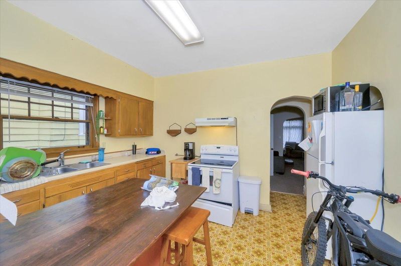 509 N 2nd Ave E, Duluth, MN 55805