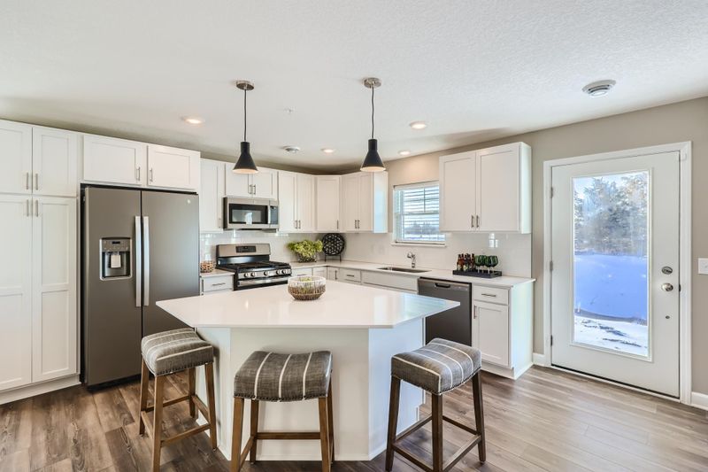 2167 Bay Dr, Lino Lakes, MN 55038