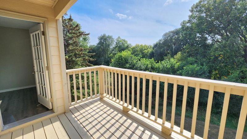 1560 Wheelock Ln #305, Saint Paul, MN 55117