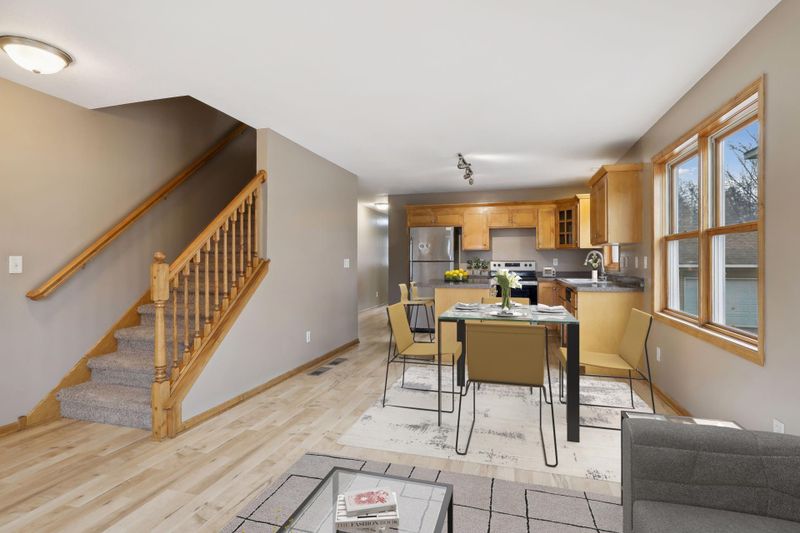 1366 Barclay St, Saint Paul, MN 55106