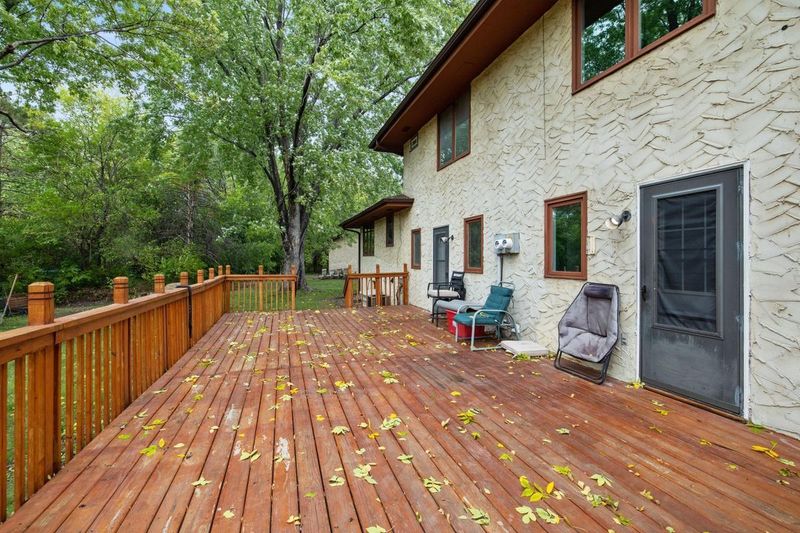 10620 Johnson Cir, Bloomington, MN 55437