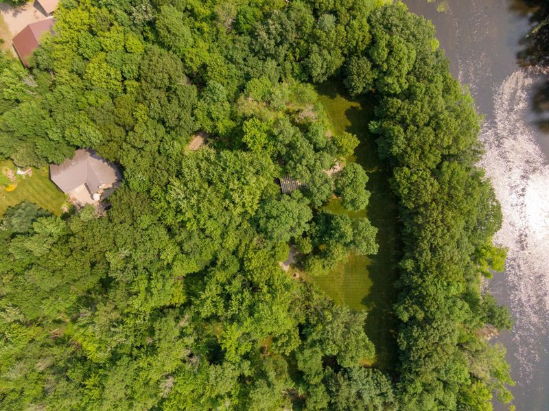 21245 Rum River Dr, Oak Grove, MN 55303