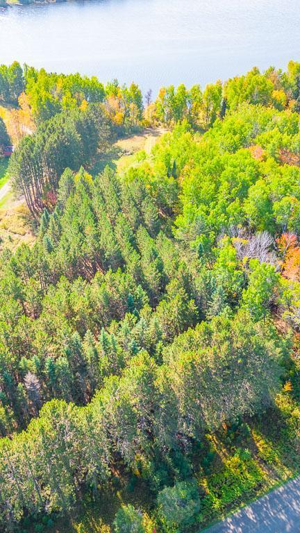 Xxx Long Lake Rd, Makinen, MN 55763