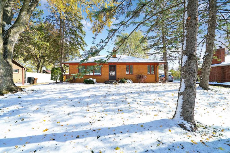 2616 Bittersweet Ln, Maplewood, MN 55109