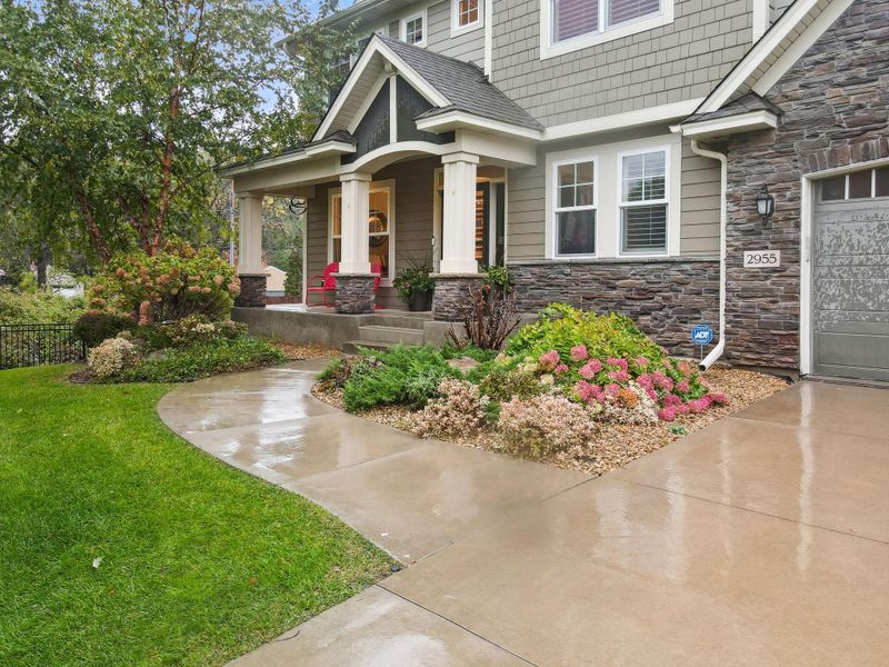 2955 Milton Ct N, Roseville, MN 55113