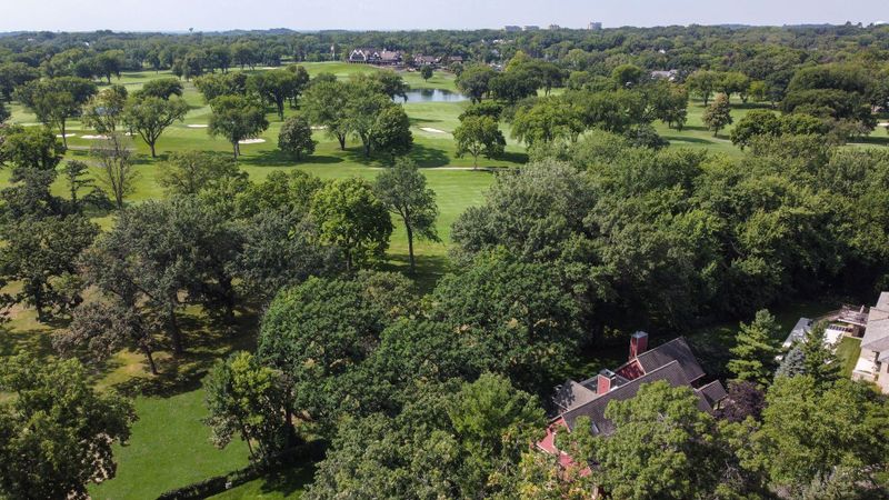 265 Hawthorne Rd, Hopkins, MN 55343