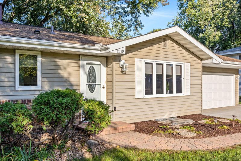 7518 Hayes St NE, Fridley, MN 55432