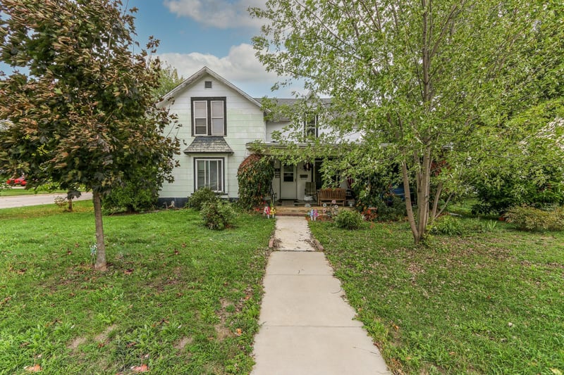 208 3rd Ave NW, Kasson, MN 55944