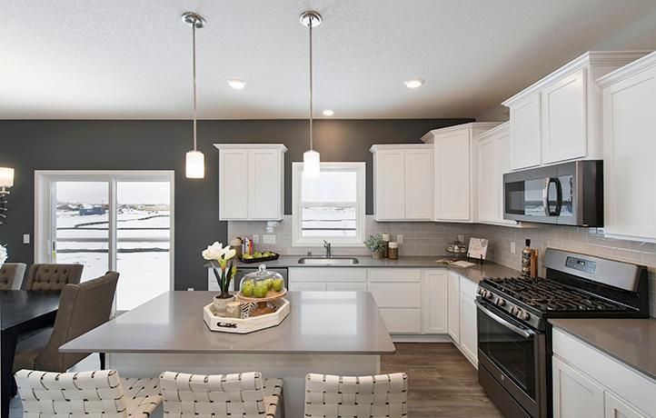 7437 Forest Ln, Lino Lakes, MN 55038