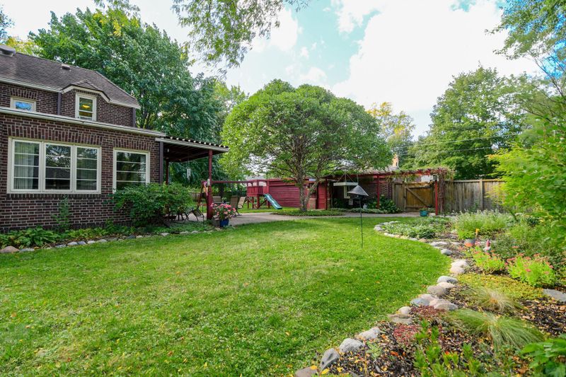 711 W Wheelock Pw, Saint Paul, MN 55117