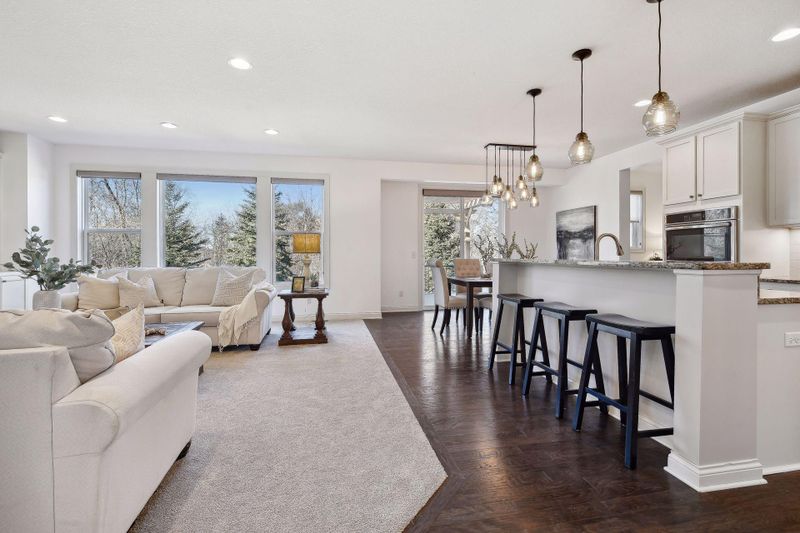 18680 Aubrie Ct, Eden Prairie, MN 55347