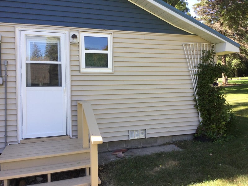 1061 N Shore Dr, Hendricks, MN 56136