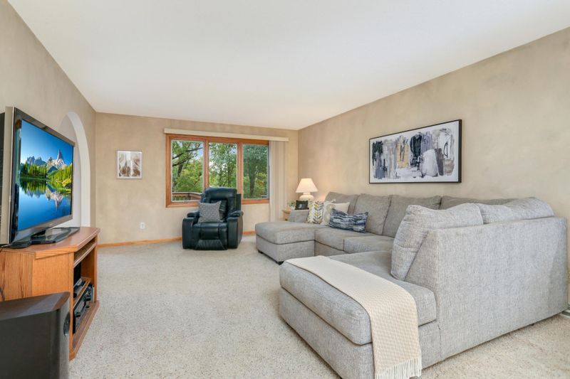 9651 64th Ave N, Maple Grove, MN 55369