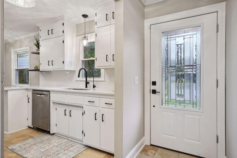 13416 Mayview Ter, Minnetonka, MN 55345