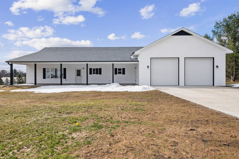 408 Village View St, Clear Lake, WI 54005