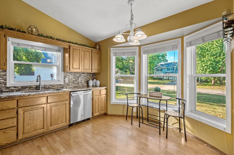 1216 88th Ave N, Brooklyn Park, MN 55444