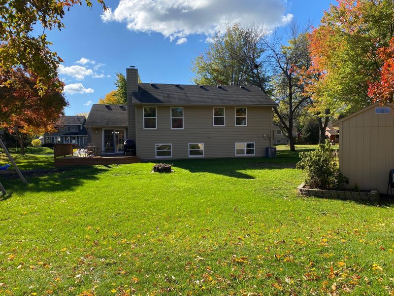 1216 88th Ave N, Brooklyn Park, MN 55444