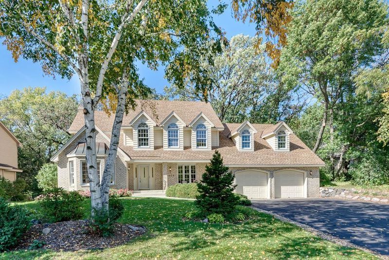 3619 Woodland Trl, Eagan, MN 55123