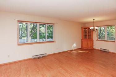 1370 104th Ln NW, Coon Rapids, MN 55433