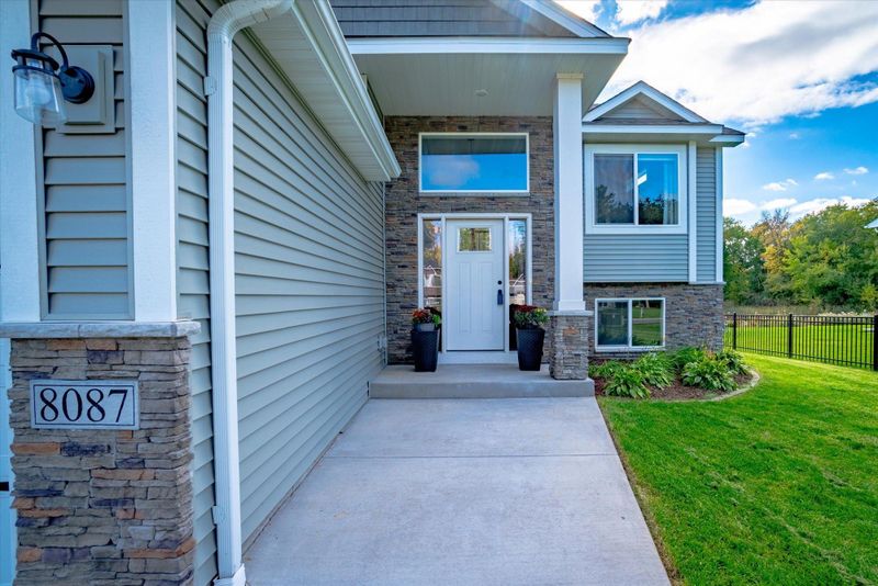 8087 384th Trl, North Branch, MN 55056