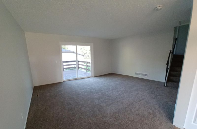3250 Nevada Ave N, Crystal, MN 55427