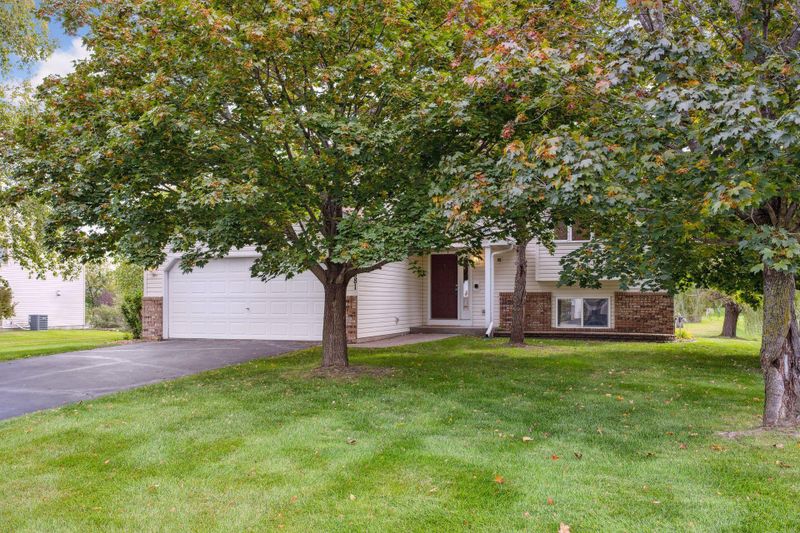 18581 Queen St NW, Elk River, MN 55330