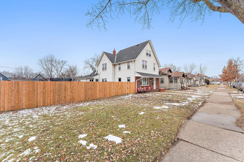 2929 Knox Ave N, Minneapolis, MN 55411
