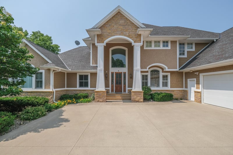 134 Chancery Ln, Mankato, MN 56001