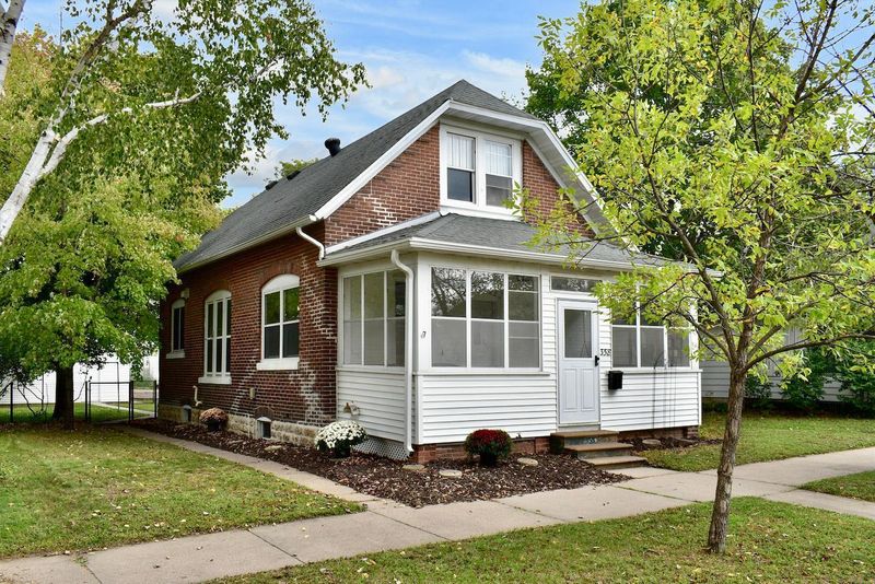 358 E Wabasha St, Winona, MN 55987