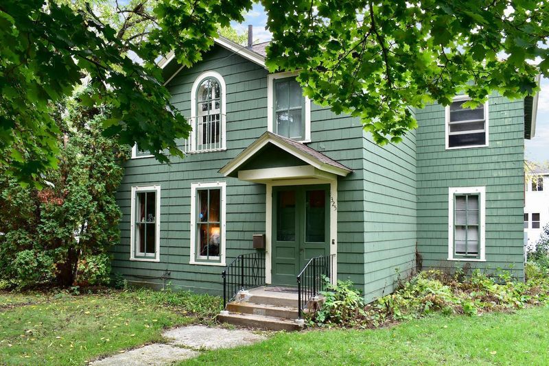 325 Harriet St, Winona, MN 55987