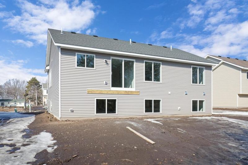 458 Cedar Ln, Dundas, MN 55019