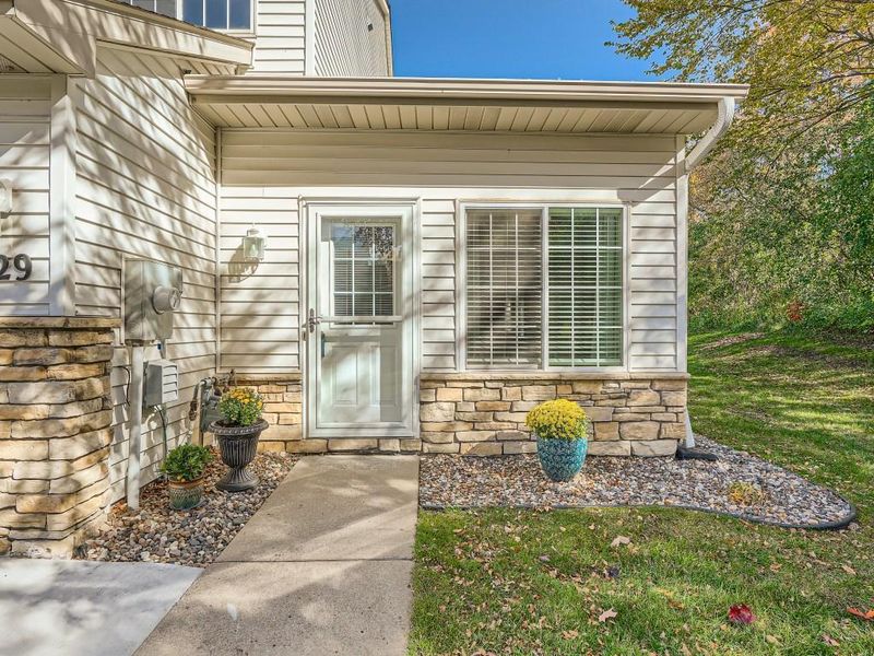 8929 Partridge Rd, Saint Bonifacius, MN 55375