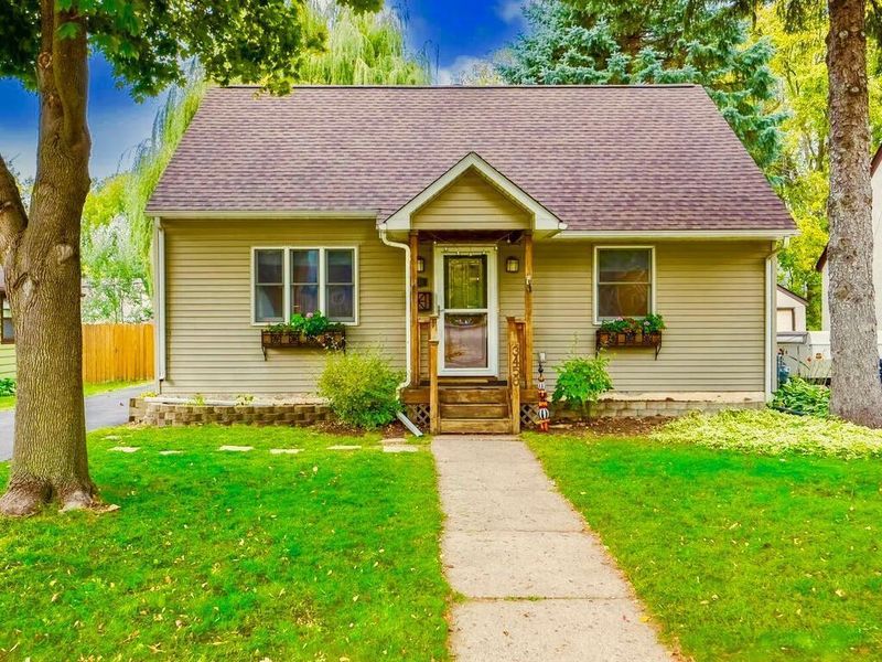 3456 Benjamin St NE, Minneapolis, MN 55418