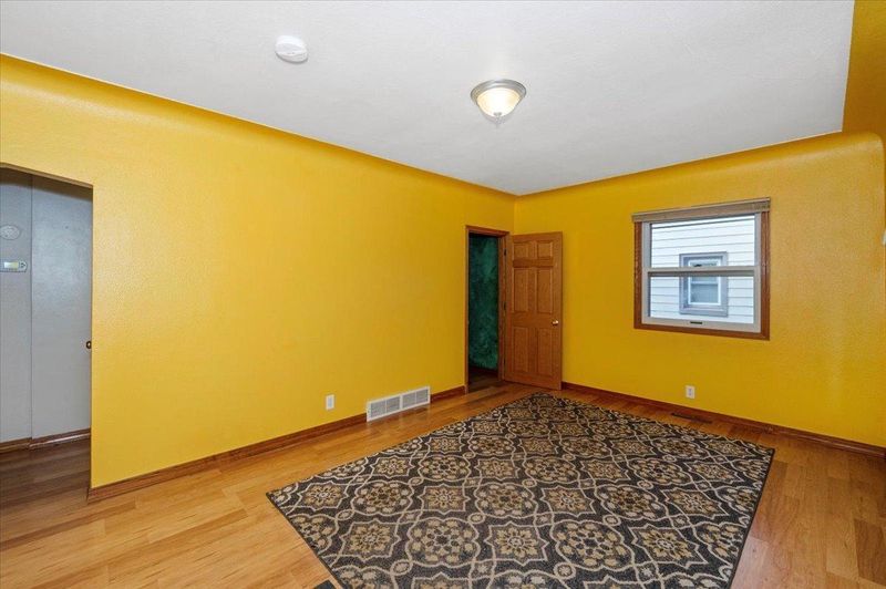 6318 Lexington St, Duluth, MN 55807