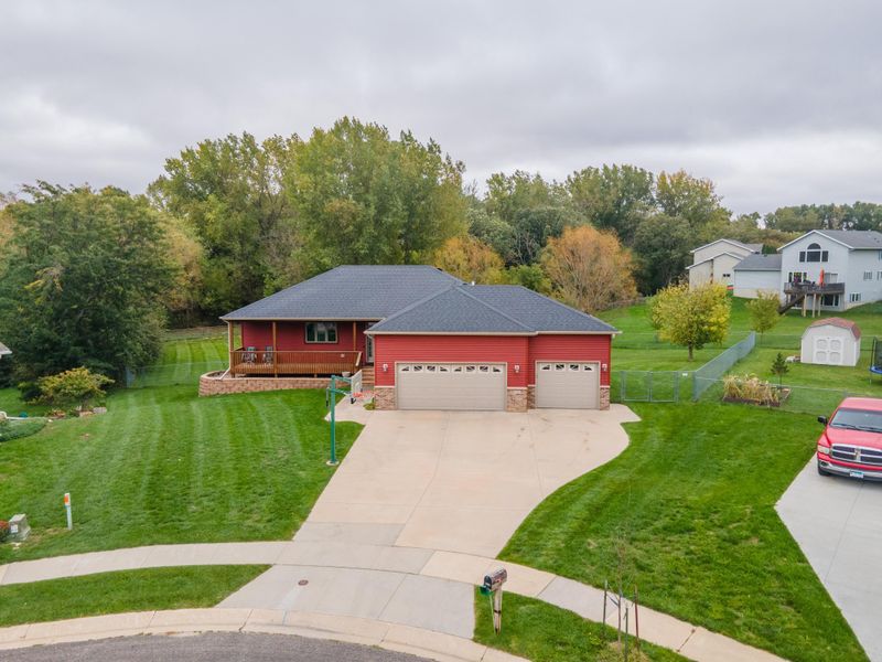 6310 Pebble Ln SW, Rochester, MN 55902