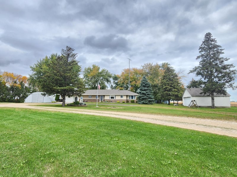 3204 SW 93rd St, Ellendale, MN 56026
