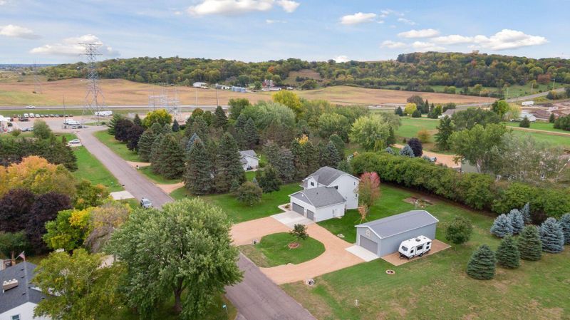 2121 Colburn Dr W, Shakopee, MN 55379