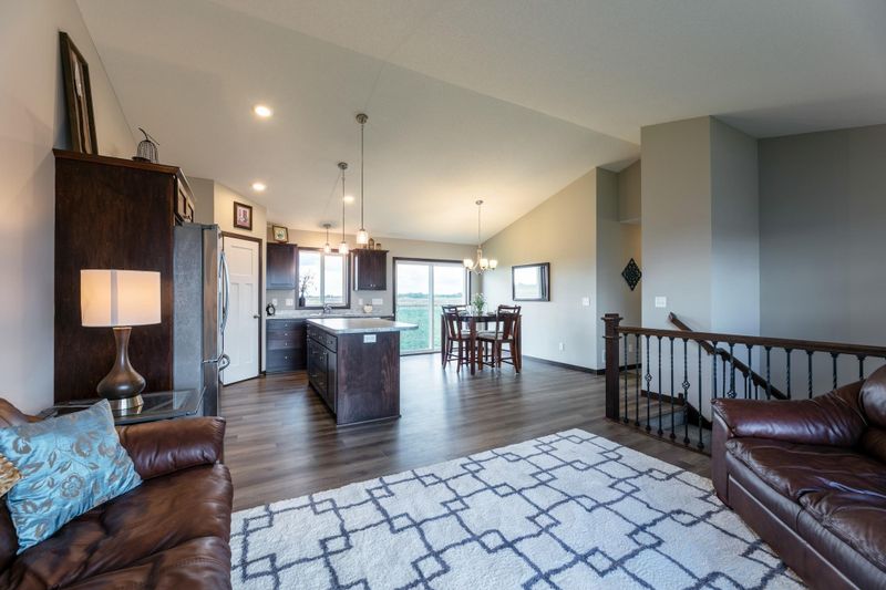 4126 Eaton Cir NE, Monticello, MN 55362