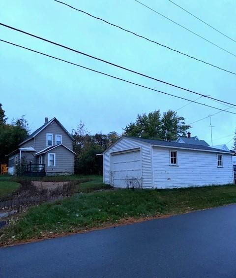 414 7th St NE, Staples, MN 56479